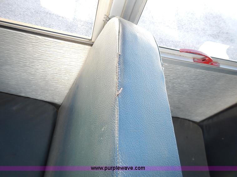 image for item J6314 2000 Freightliner FS65 Thomas school bus