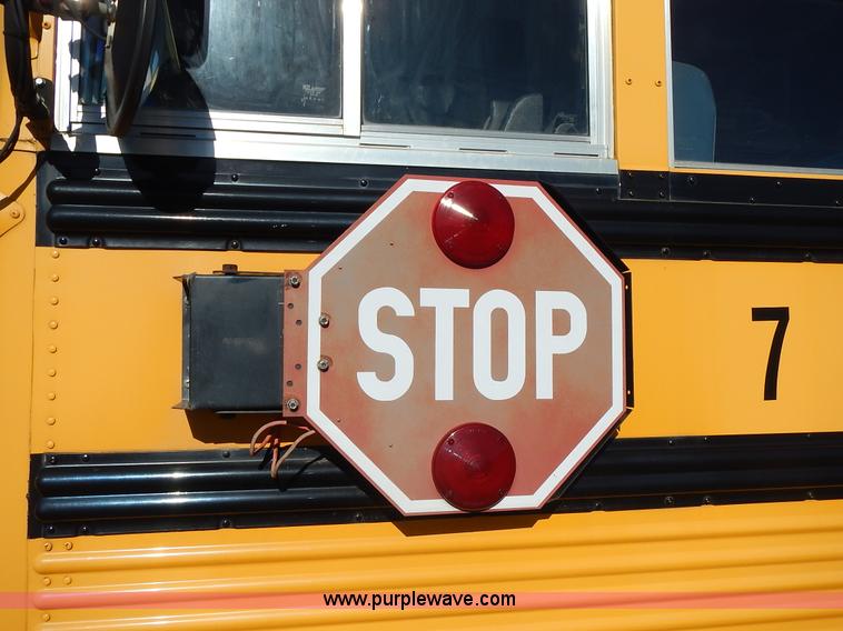 image for item J6314 2000 Freightliner FS65 Thomas school bus