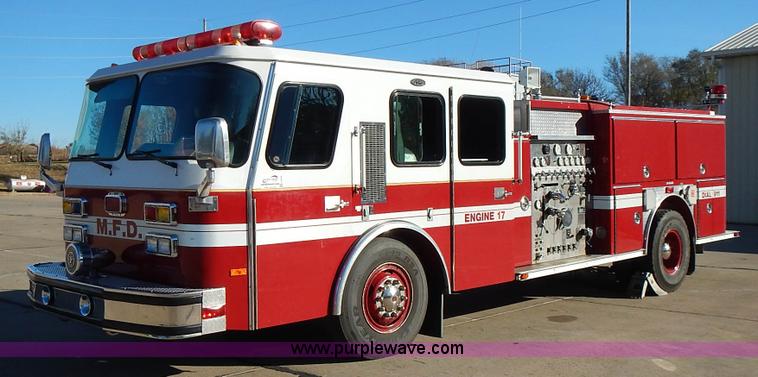 image for item J6335 1995 Emergency One fire truck