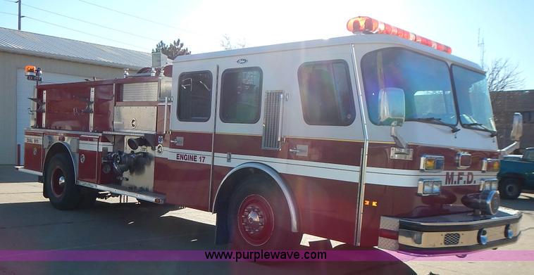 image for item J6335 1995 Emergency One fire truck