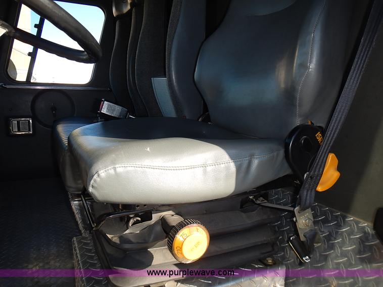 image for item J6335 1995 Emergency One fire truck