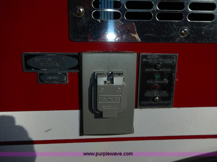 image for item J6335 1995 Emergency One fire truck