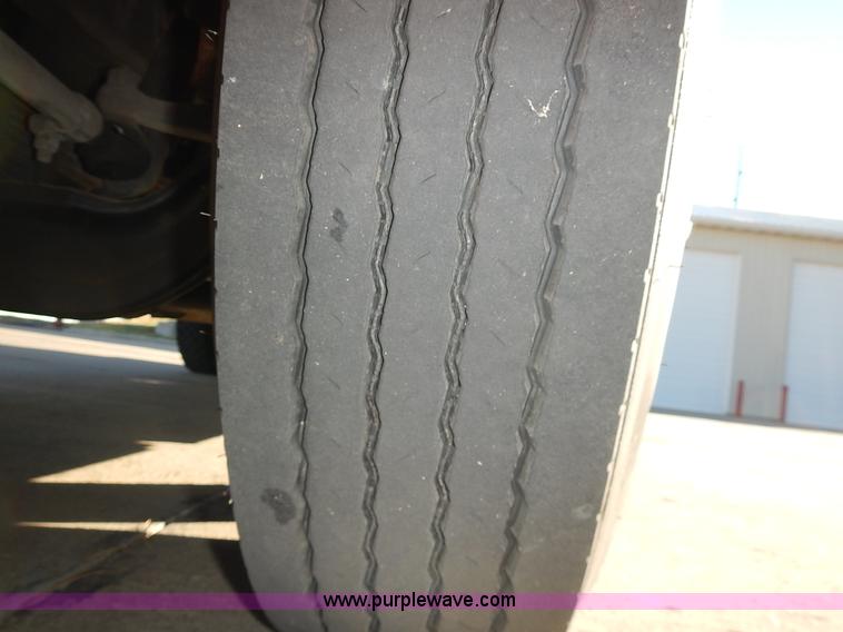 image for item J6335 1995 Emergency One fire truck