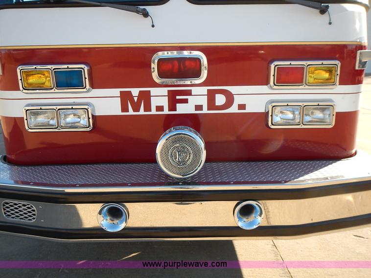 image for item J6335 1995 Emergency One fire truck