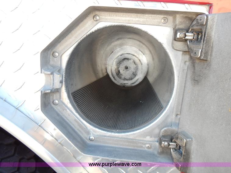 image for item J6335 1995 Emergency One fire truck