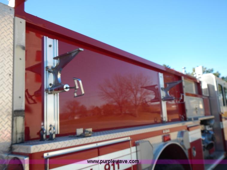 image for item J6335 1995 Emergency One fire truck