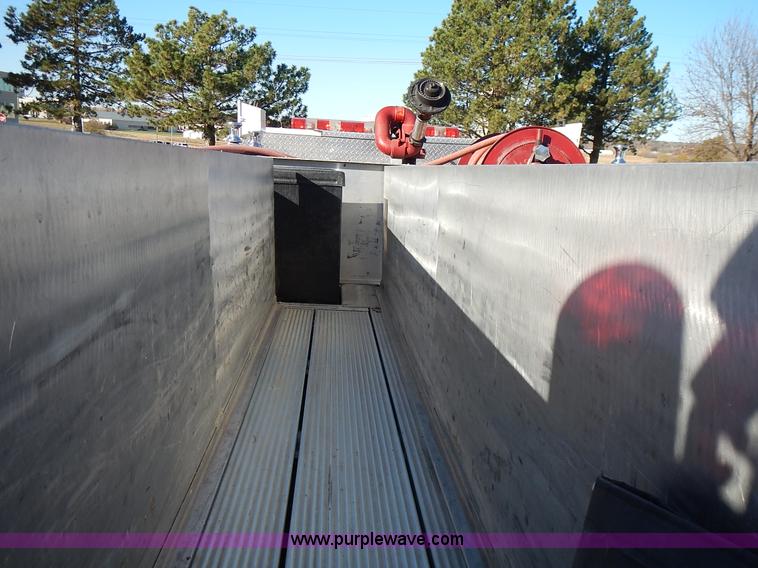 image for item J6335 1995 Emergency One fire truck