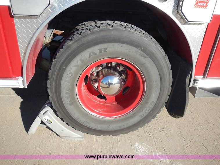 image for item J6335 1995 Emergency One fire truck