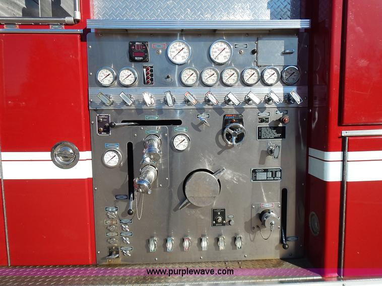 image for item J6335 1995 Emergency One fire truck