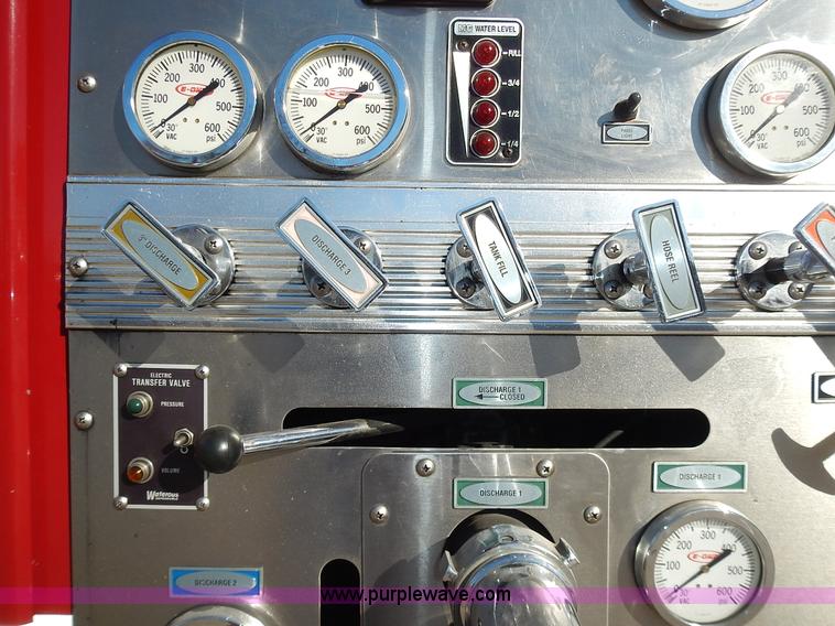 image for item J6335 1995 Emergency One fire truck