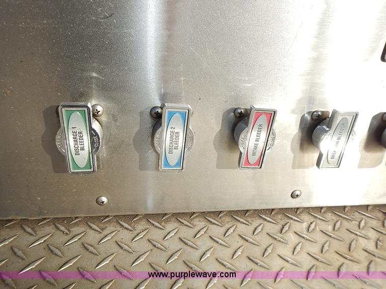 image for item J6335 1995 Emergency One fire truck