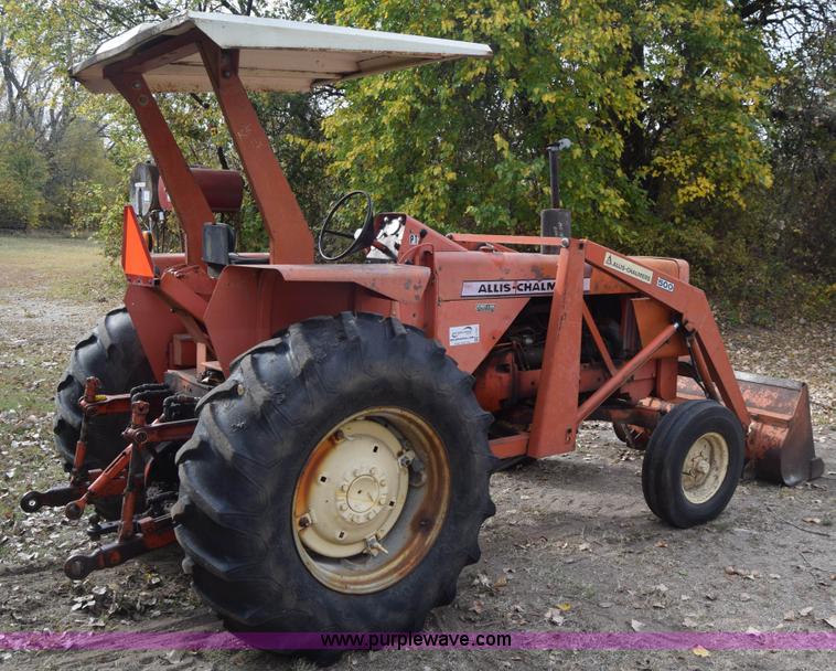 image for item J7011 Allis Chalmers 180 tractor