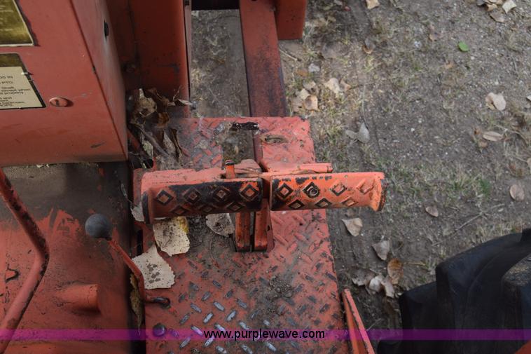 image for item J7011 Allis Chalmers 180 tractor