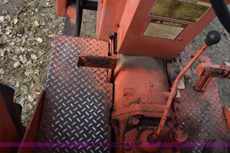 image for item J7011 Allis Chalmers 180 tractor
