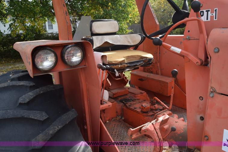 image for item J7011 Allis Chalmers 180 tractor