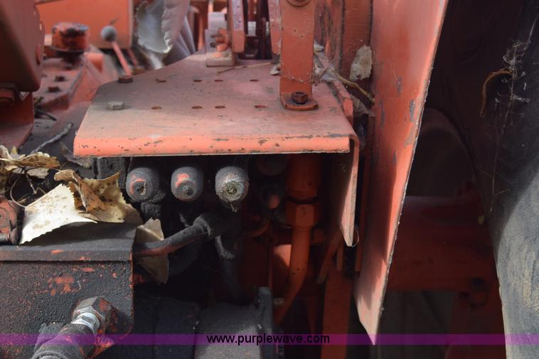 image for item J7011 Allis Chalmers 180 tractor