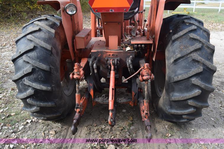 image for item J7011 Allis Chalmers 180 tractor