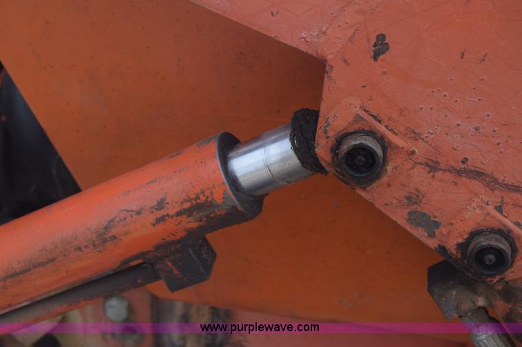 image for item J7011 Allis Chalmers 180 tractor