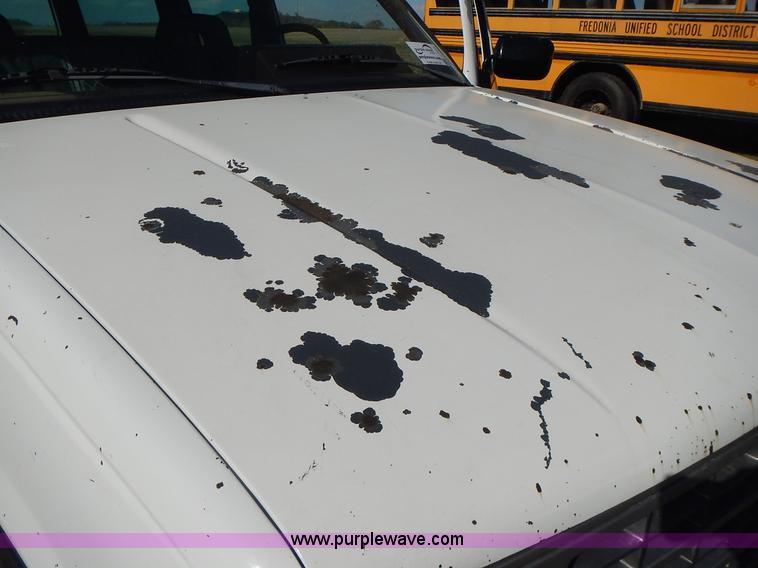 image for item J7023 1993 Chevrolet Suburban C1500 SUV