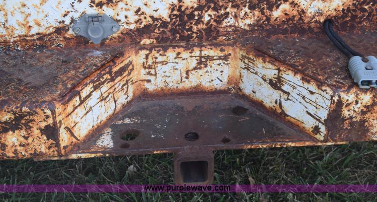 image for item J7025 1993 Ford F150 utility pickup truck