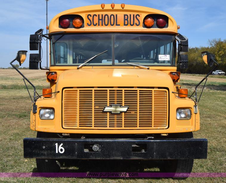 image for item J7026 1995 Chevrolet Blue Bird school bus