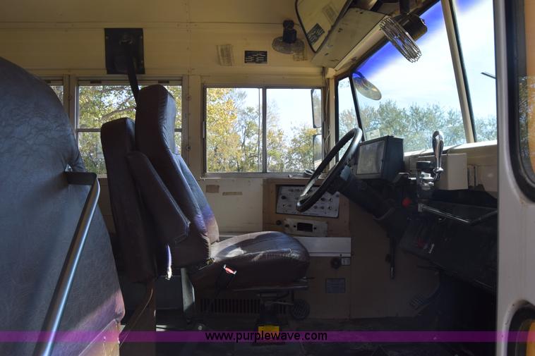 image for item J7026 1995 Chevrolet Blue Bird school bus