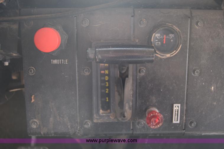 image for item J7026 1995 Chevrolet Blue Bird school bus