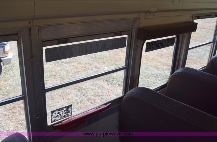 image for item J7026 1995 Chevrolet Blue Bird school bus