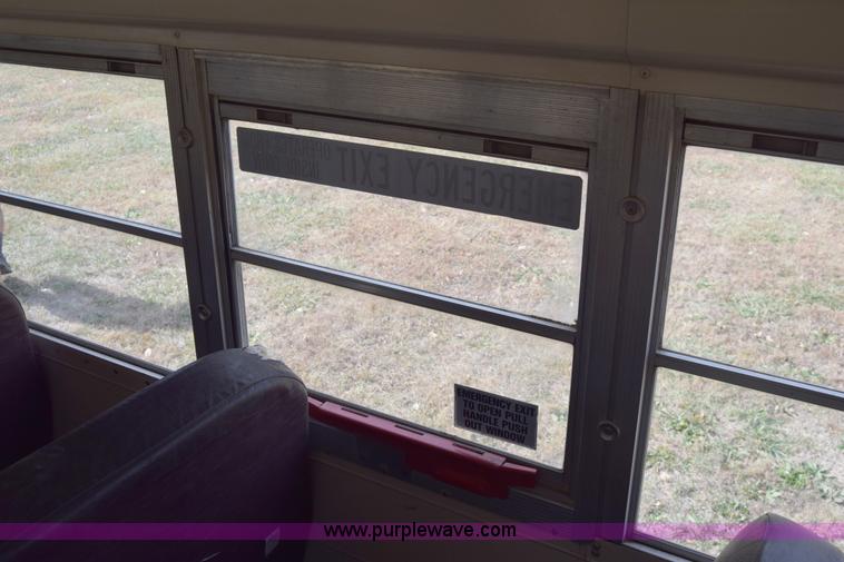 image for item J7026 1995 Chevrolet Blue Bird school bus