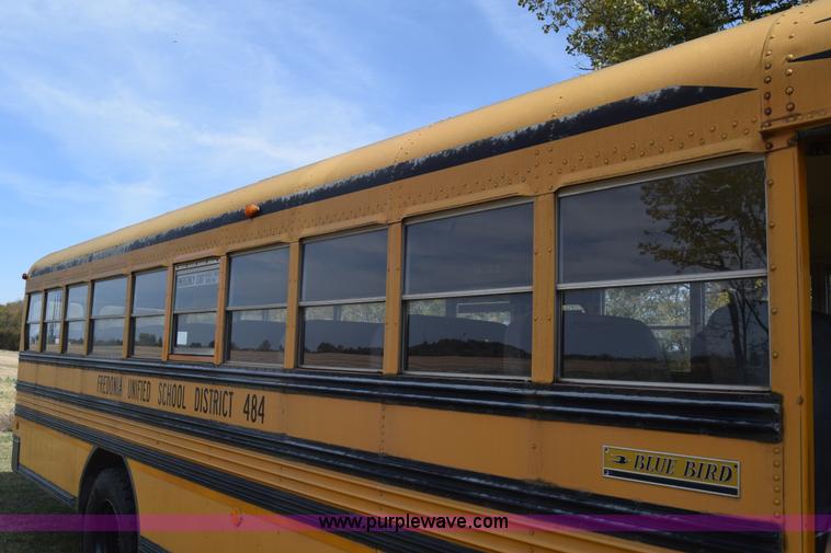 image for item J7026 1995 Chevrolet Blue Bird school bus