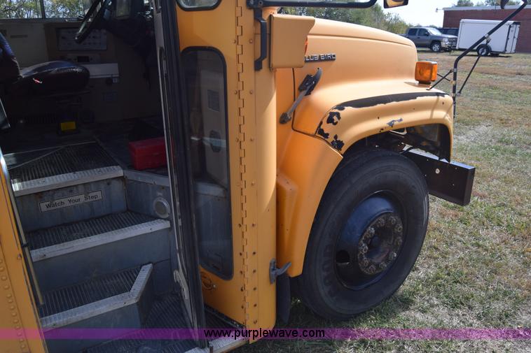image for item J7026 1995 Chevrolet Blue Bird school bus