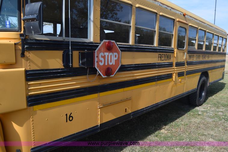 image for item J7026 1995 Chevrolet Blue Bird school bus