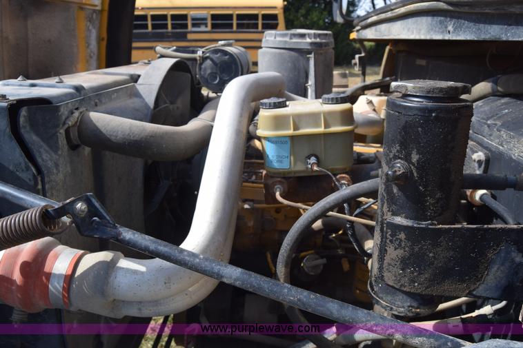 image for item J7026 1995 Chevrolet Blue Bird school bus