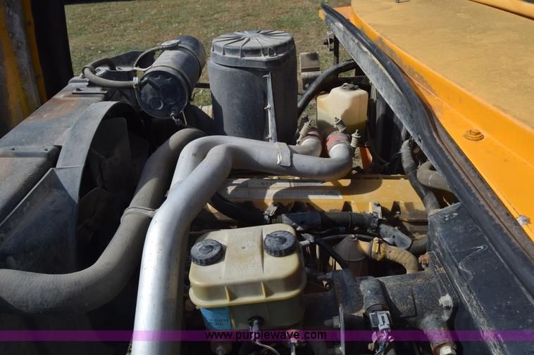 image for item J7026 1995 Chevrolet Blue Bird school bus