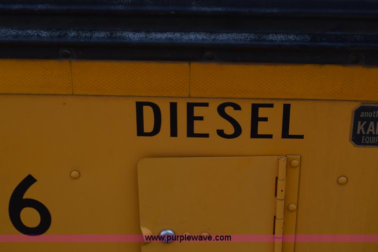 image for item J7026 1995 Chevrolet Blue Bird school bus