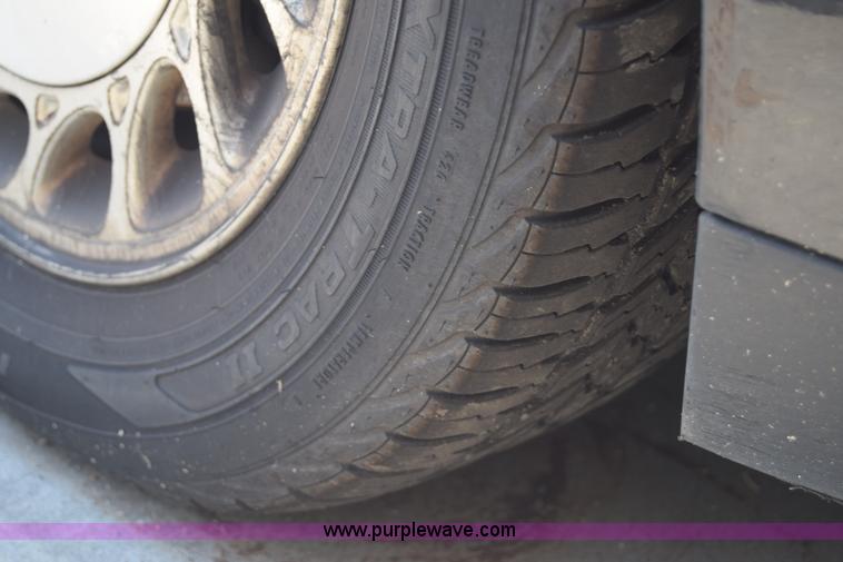 image for item J7832 2001 Saturn LS LS1