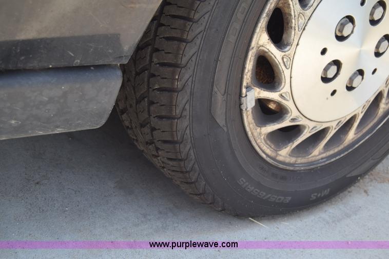 image for item J7832 2001 Saturn LS LS1