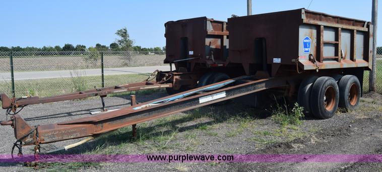 image for item J8196 1995 Wheeler pup trailer