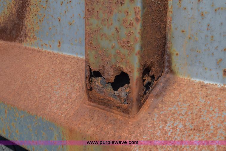 image for item J8196 1995 Wheeler pup trailer