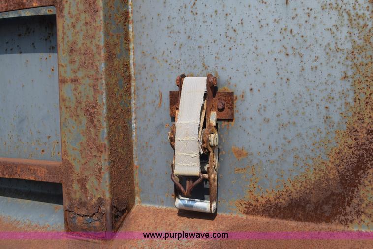 image for item J8196 1995 Wheeler pup trailer