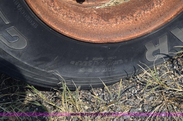 image for item J8196 1995 Wheeler pup trailer