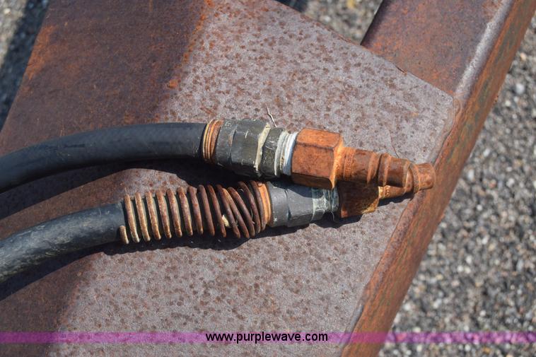 image for item J8198 1995 Wheeler SP50C pup trailer