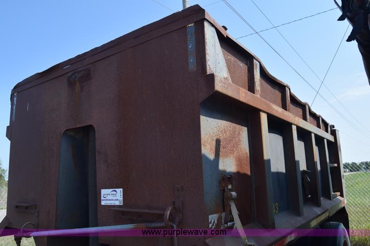 image for item J8198 1995 Wheeler SP50C pup trailer