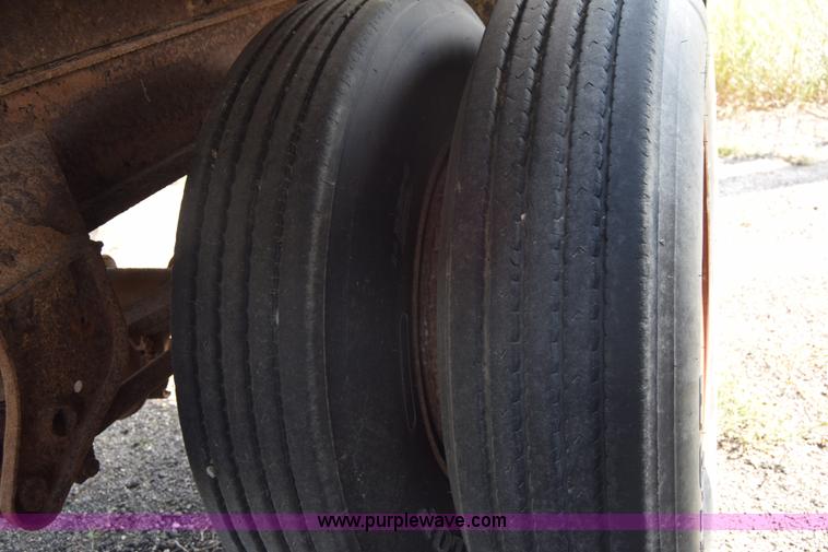 image for item J8198 1995 Wheeler SP50C pup trailer