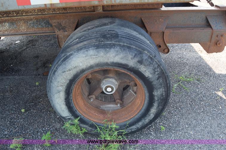 image for item J8198 1995 Wheeler SP50C pup trailer