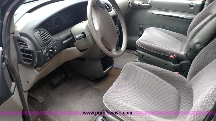 image for item K1247 1999 Dodge Caravan