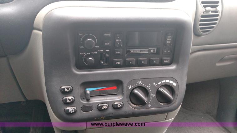 image for item K1247 1999 Dodge Caravan