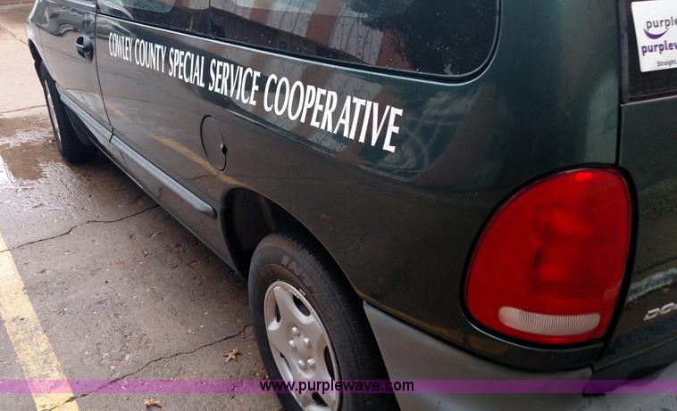 image for item K1247 1999 Dodge Caravan