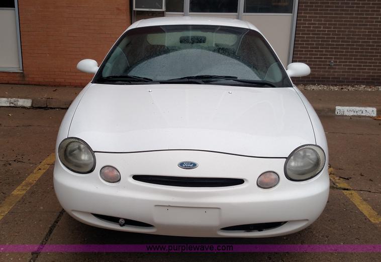 image for item K1248 1996 Ford Taurus LX