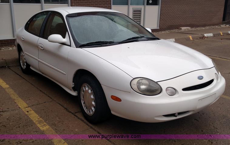 image for item K1248 1996 Ford Taurus LX